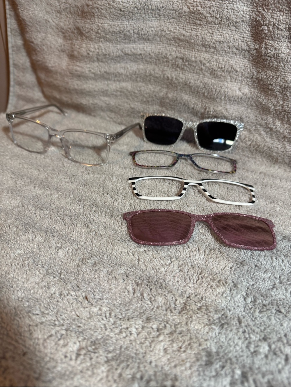 Pair eyewear glasses